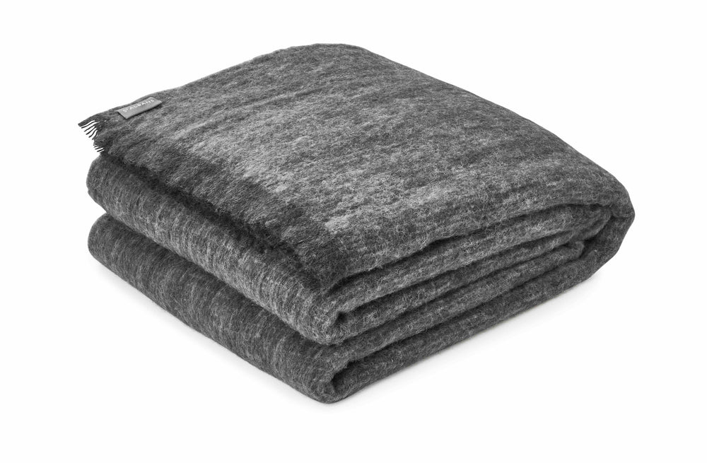 Alpaca Throw Blanket Pepper